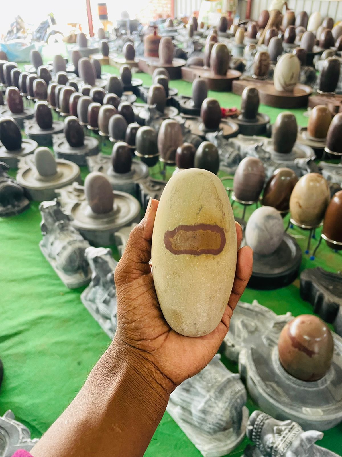 Divya Narmadeshwar Shivling 6 Inch Natural Shivling