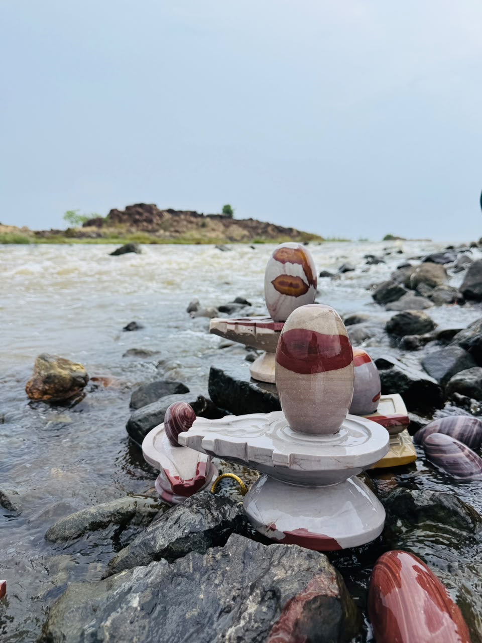 4 inch Shivling or 8 inch jaladhari